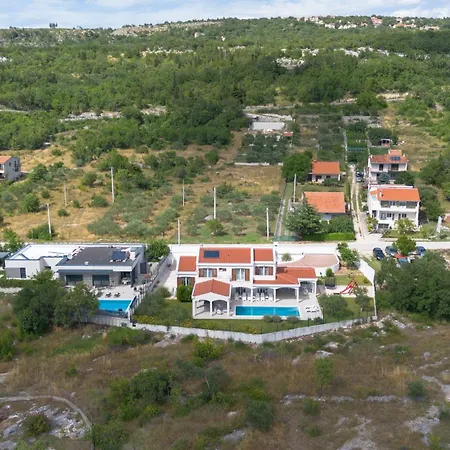 Olivia - Peaceful Family Paradise Near * Šestanovac