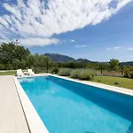 Olivia - Peaceful Family Paradise Near Šestanovac