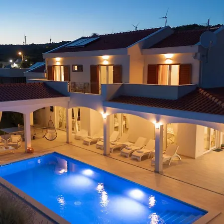 Villa Olivia - Peaceful Family Paradise Near