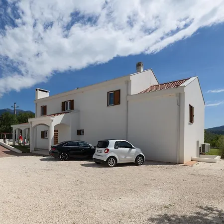 Olivia - Peaceful Family Paradise Near 别墅