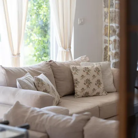 Villa Olivia - Peaceful Family Paradise Near Sestanovac